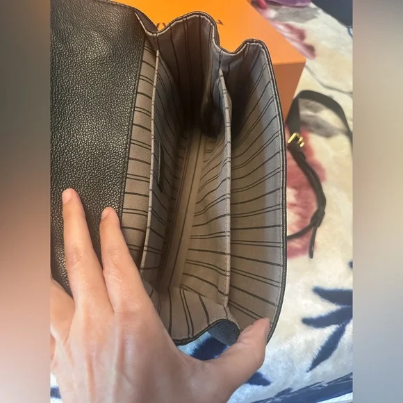 🎉 FULL COMPLETE SET! Louis Vuitton Black Empreinte Pochette Metis Crossbody - Picture 5 of 15